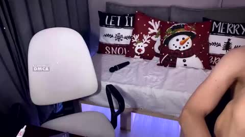 Snapshot of milana_sexwife chatting on 12.15.25 Dan and Milana online show from 12.15.25