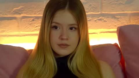 Snapshot of milanabalmain chatting on 12.01.25 MilanaBalmain online show from 12.01.25