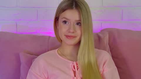 Snapshot of milanabalmain chatting on 01.17.26 MilanaBalmain online show from 01.17.26