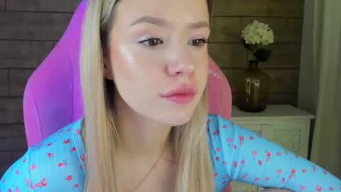 Snapshot of milanabalmain chatting on 02.02.26 MilanaBalmain online show from 02.02.26