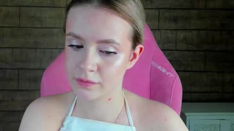 Snapshot of milanabalmain chatting on 03.02.26 MilanaBalmain online show from 03.02.26