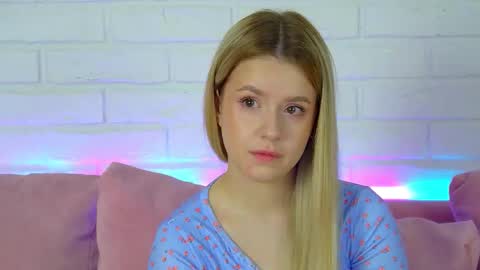 Snapshot of milanabalmain chatting on 03.16.26 MilanaBalmain online show from 03.16.26