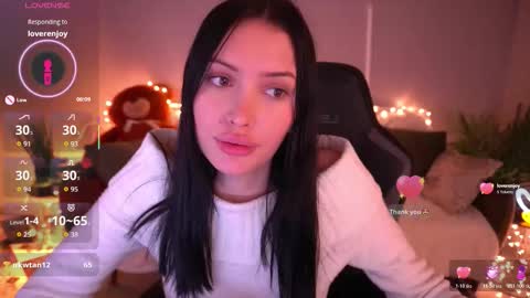 Snapshot of milanamusee chatting on 02.13.26 Milana online show from 02.13.26