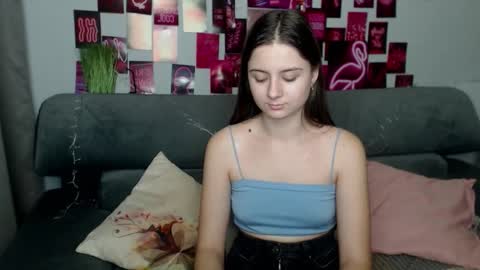 milanaroz online show from 10.12.25