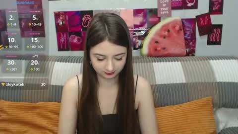 Snapshot of milanaroz chatting on 07.16.26 milanaroz online show from 07.16.26