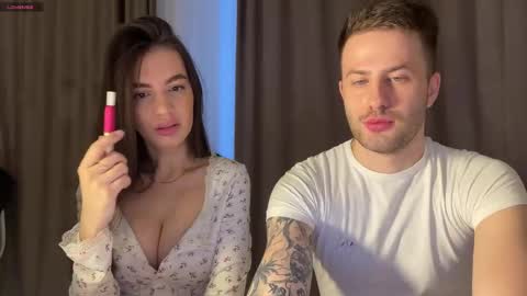 Snapshot of milanasugar chatting on 11.30.25 milanasugar online show from 11.30.25