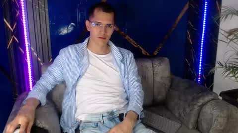 milandavid1 online show from 03.12.26