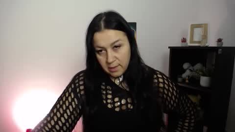 milania_milaa online show from 10.02.25