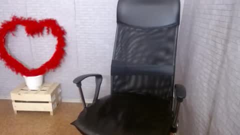 milaniyalove online show from 09.15.25