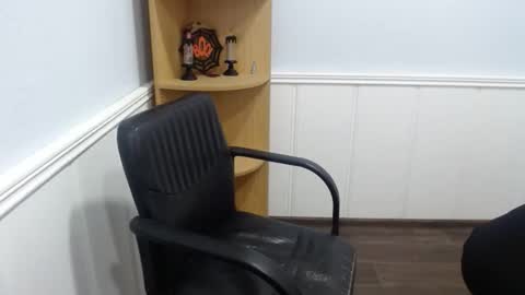 milaniyalove online show from 10.20.25