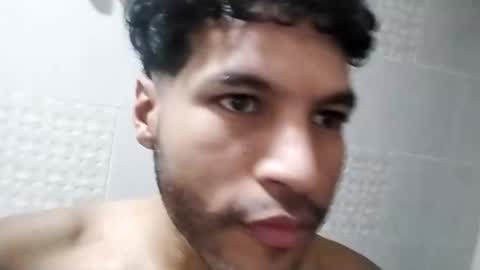 Snapshot of milano1130 chatting on 01.22.25 milano1130 online show from 01.22.25