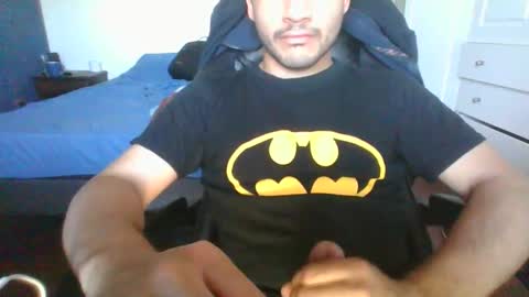 Snapshot of milanovalentine chatting on 12.21.24 milanovalentine online show from 12.21.24