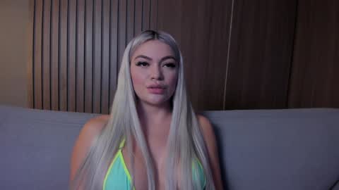 Sexy Mila  online show from 01.31.25