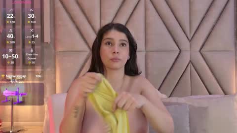 Snapshot of milarux chatting on 11.07.25 milarux online show from 11.07.25