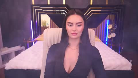 Snapshot of milashalovely chatting on 11.06.25 Milasha online show from 11.06.25