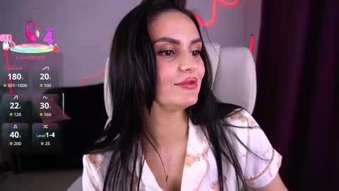 Snapshot of milashalovely chatting on 12.20.25 Milasha online show from 12.20.25