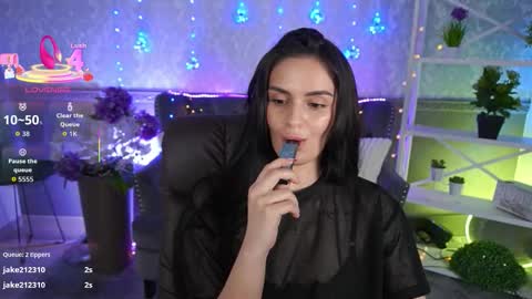 Snapshot of milashalovely chatting on 01.08.26 Milasha online show from 01.08.26