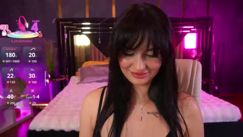 Snapshot of milashalovely chatting on 02.11.26 Milasha online show from 02.11.26