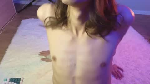 Snapshot of milaslovv chatting on 03.02.25 Mila online show from 03.02.25