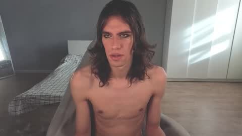 Snapshot of milaslovv chatting on 10.15.25 Mila online show from 10.15.25