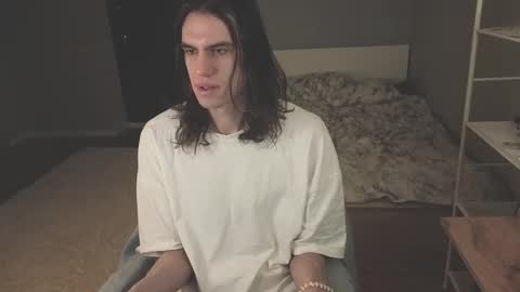 Snapshot of milaslovv chatting on 02.13.26 Mila online show from 02.13.26