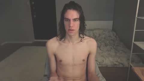 Snapshot of milaslovv chatting on 02.14.26 Mila online show from 02.14.26