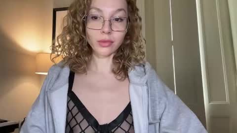 Snapshot of milayah chatting on 01.06.26 Mila online show from 01.06.26