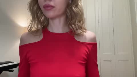 Snapshot of milayah chatting on 01.16.26 Mila online show from 01.16.26