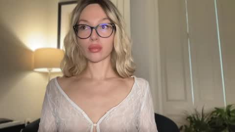 Mila online show from 05.21.26