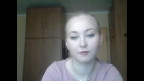 Snapshot of milena391630 chatting on 02.14.25 Milena new nonude shy blonde natural online show from 02.14.25