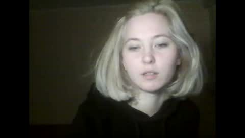 Snapshot of milena391630 chatting on 02.17.25 Milena new nonude shy blonde natural online show from 02.17.25