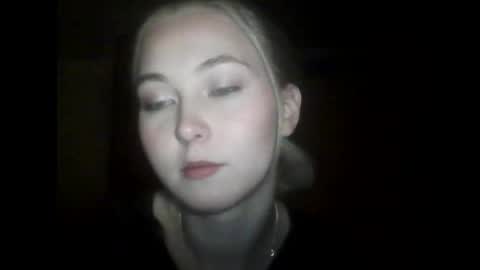 Snapshot of milena391630 chatting on 02.22.25 Milena new nonude shy blonde natural online show from 02.22.25