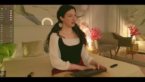 Miley online show from 10.04.25