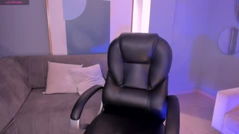 Snapshot of mileycruz_ chatting on 12.31.24 Miley Cruz IG miley model23 online show from 12.31.24