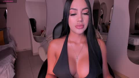 Snapshot of mileycruz_ chatting on 01.23.25 Miley Cruz IG miley model23 online show from 01.23.25