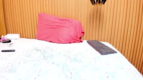 MILEY online show from 11.23.25