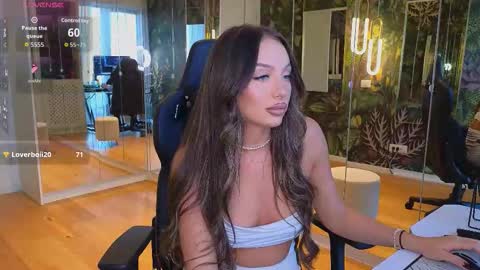 Miley Sin online show from 12.19.25