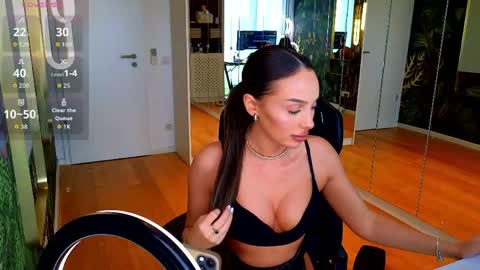 Snapshot of mileysin chatting on 05.20.26 Miley Sin online show from 05.20.26