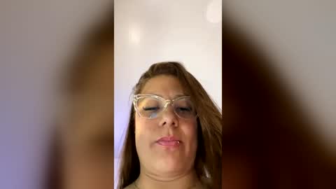 Snapshot of milf__pretty chatting on 06.26.26 Melissa online show from 06.26.26