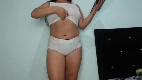 Anay velez online show from 04.22.26