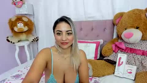 Antonella online show from 06.11.26