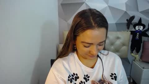 Snapshot of milf_hugeboobs chatting on 10.31.25 milf_hugeboobs online show from 10.31.25