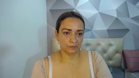 Snapshot of milf_hugeboobs chatting on 11.13.25 milf_hugeboobs online show from 11.13.25