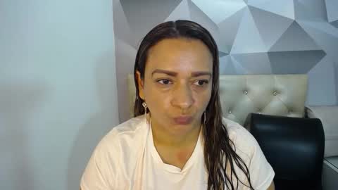 Snapshot of milf_hugeboobs chatting on 11.14.25 milf_hugeboobs online show from 11.14.25