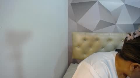 Snapshot of milf_hugeboobs chatting on 11.23.25 milf_hugeboobs online show from 11.23.25