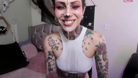 Isabella online show from 02.25.25