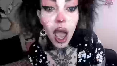 Isabella online show from 09.25.25