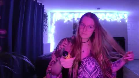 Snapshot of milf_tara36 chatting on 03.01.25 Milf Tara36 online show from 03.01.25