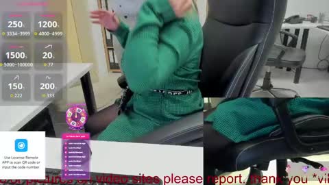 Snapshot of milf_viktoria chatting on 05.12.26 Viktoria online show from 05.12.26