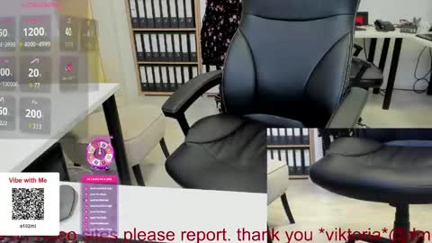 Snapshot of milf_viktoria chatting on 05.28.26 Viktoria online show from 05.28.26